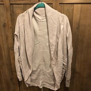 LULULEMON sweater